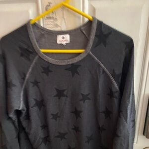 Women’s medium Sundry sweater